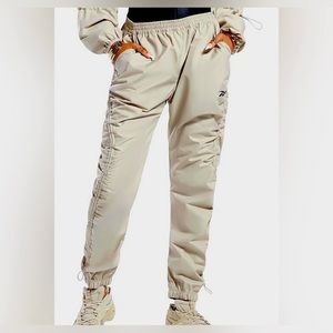 Rebook Cardi B Jogger Pant size L